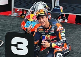 José Antonio Rueda saldrá tercero en Sepang, donde David Almansa se queda con la pole