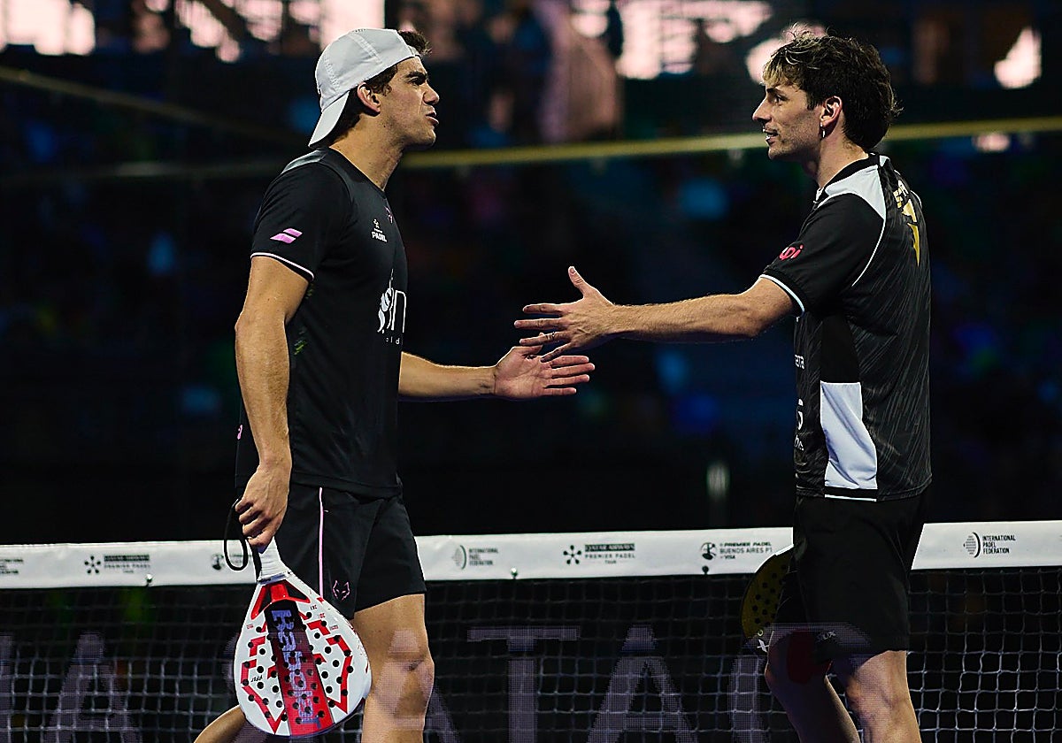 Juan Lebrón y Franco Stupaczuk durante un partido de esta temporada