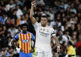 El Real Madrid golea y se pasea