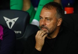 Flick le dice a su 'staff' que dejará el Barça a final de curso: «Estoy muy cansado»