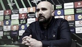 Muere un entrenador de un infarto en mitad de un partido