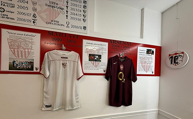 Imagen principal - En este museo el visitante y amante del fútbol puede encontrar objetos que sirven para entender la esencia de este genial futbolista