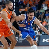 El Madrid muerde el polvo ante el diabólico ritmo del Valencia