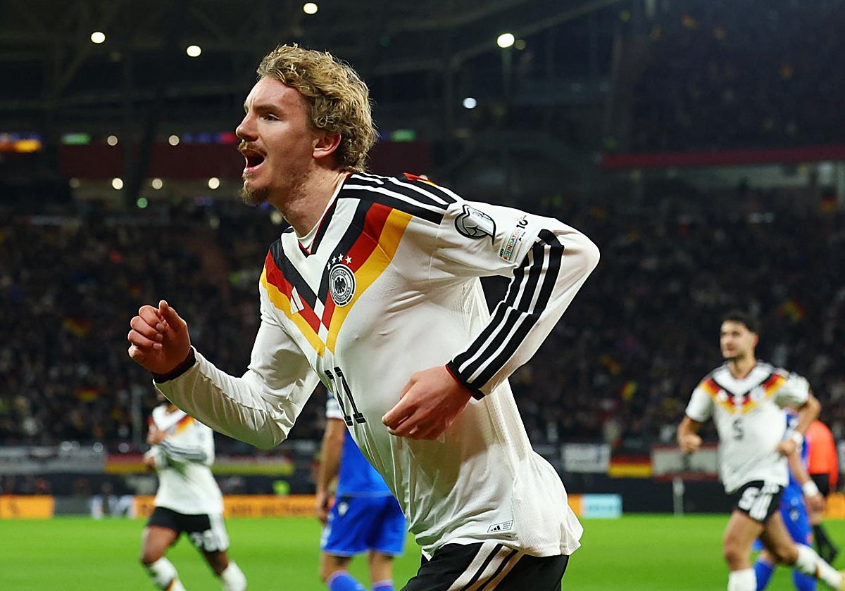 Woltemade celebra el primer gol de Alemania