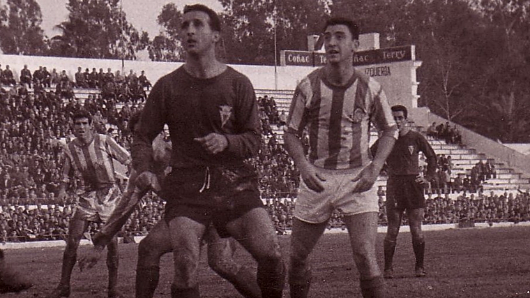 Antonio Huertas en un  Real Betis - Real Murcia de la temporada 1963-1964