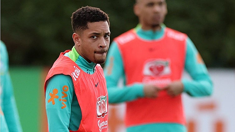 Vitor Roque: «Me fui a Europa muy pronto»