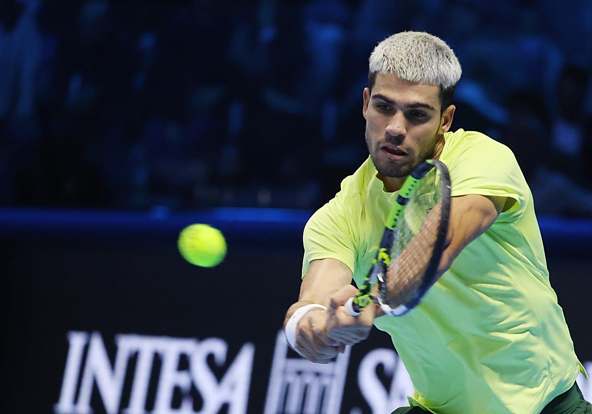 Dónde ver online y en televisión a Carlos Alcaraz hoy en la final de la ATP Finals y a qué hora juega el partido contra Jannik Sinner