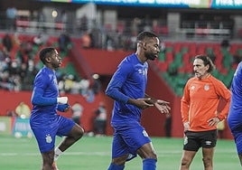 Bakambu juega una hora y da una asistencia en la clasificación de RD del Congo al Torneo de Repesca de la FIFA para el Mundial