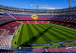 Estado del Camp Nou, todavía en obras