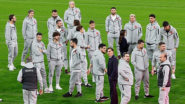 La selección turca denuncia el robo de un reloj y dos anillos en el vestuario de La Cartuja