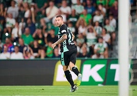 Aitor Ruibal asegura ser «muy feliz» en el Betis: «A ver si me hacen un contrato vitalicio y me quedo toda la vida aquí»