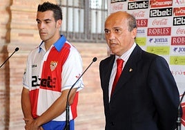 «Estoy esperando a que marques un gol, ¿eh? Te he fichado para algo»