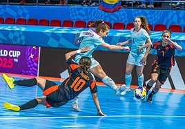 España olvida los nervios, brilla y sobrevive a Colombia para sellar el pase a cuartos