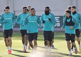 Alineaciones probables del Betis - Utrecht de la UEFA Europa League 2025-2026: onces y banquillo de suplentes