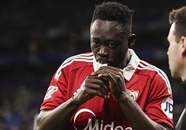 Akor y Ejuke podrán jugar ante el Oviedo tras fijar la FIFA el periodo de cesión para la Copa África a partir del 15 de diciembre