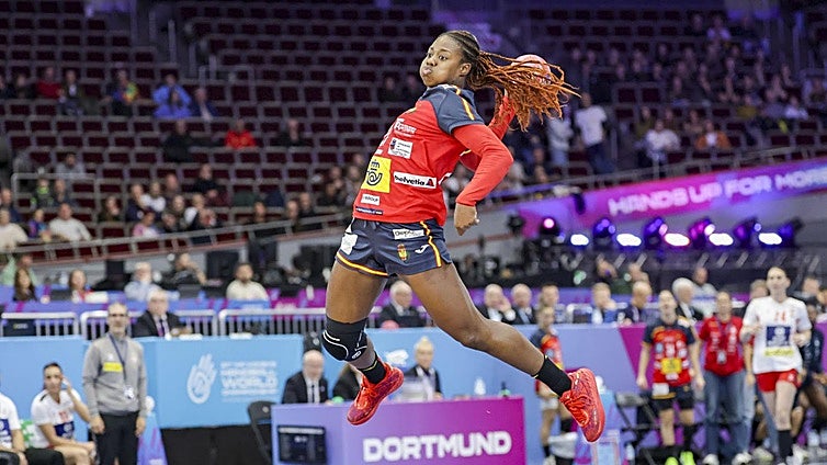 «Nos llenáis de negras y aun así perdéis»: denuncias de racismo en la selección femenina de balonmano