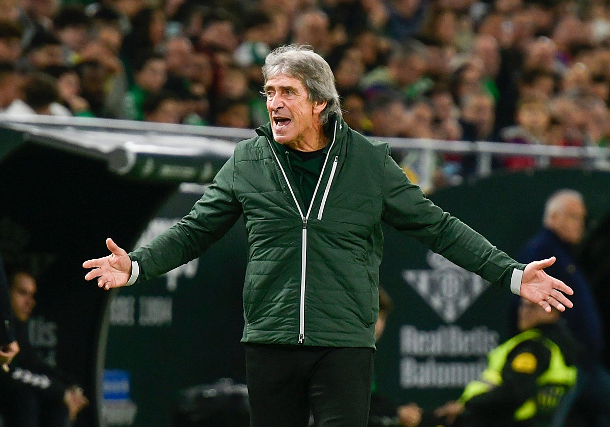 Pellegrini, en el transcurso del Betis - Barcelona