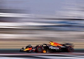 Verstappen vuela en Abu Dabi