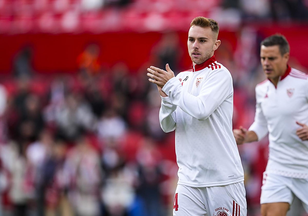 El jugador del Sevilla Gerard Fernández 'Peque'