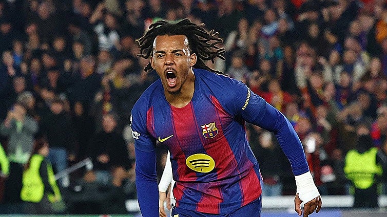 El vestuario del Barça celebra el éxito de Koundé: «Es un tío que trabaja mucho y se lo merece»