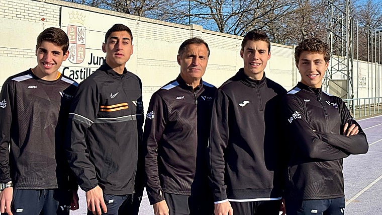 A parte masculina de Wichiosa: Miguel, Vicente, Isaac Sr., Pedro e Isaac Jr.