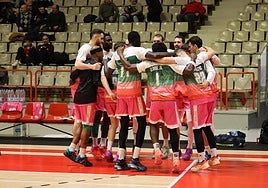 El Insolac Caja 87 arregla al final una noche de muchos apuros en Gijón (71-76)