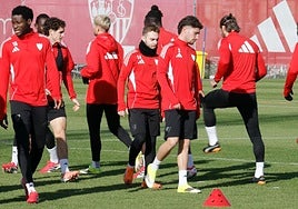 Alineaciones oficiales del Elche - Sevilla de LaLiga EA Sports 2025-2026: onces y banquillo de suplentes