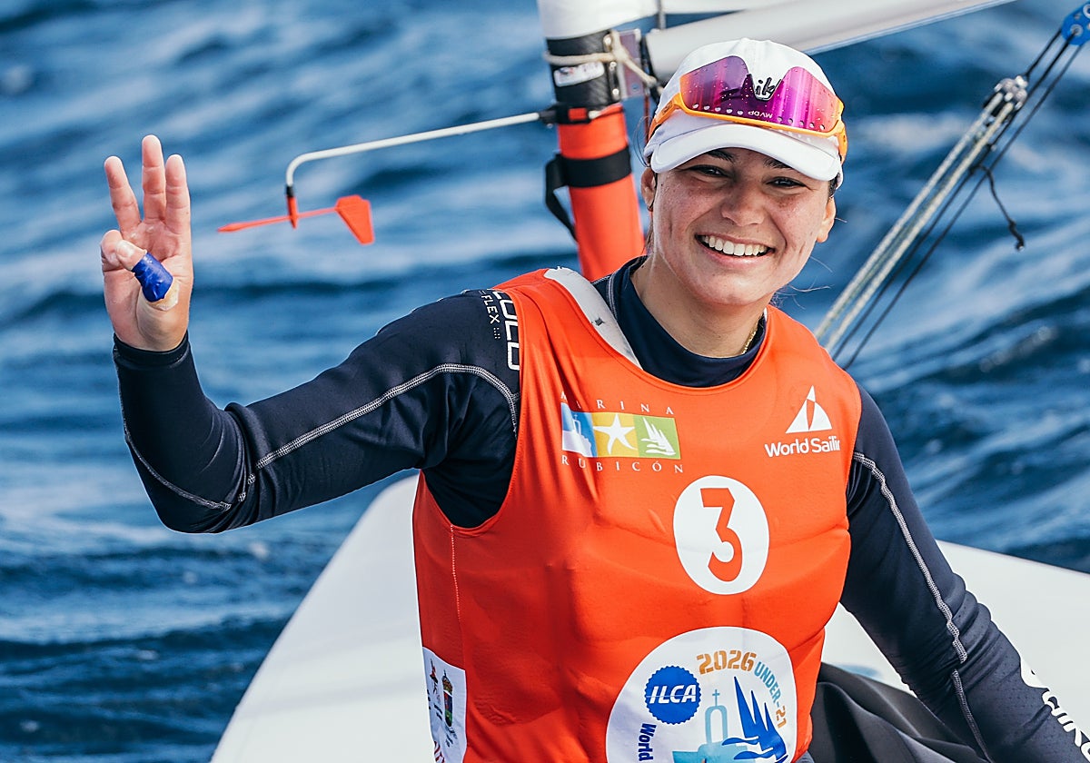 Adriana Castro se cuelga el bronce en el Mundial Sub21 de ILCA 6 en ...