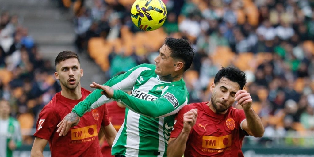 Chimy: «Es algo muy bonito poder gritar un gol con esta afición»