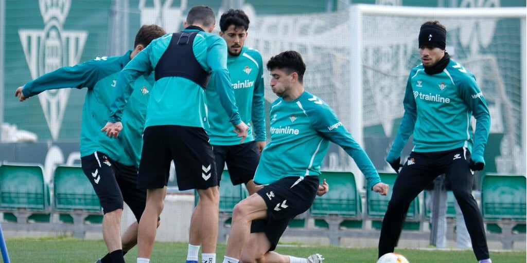 Alineaciones probables del Betis - Atlético de Madrid de la Copa del Rey 2025-2026: onces y banquillo de suplentes