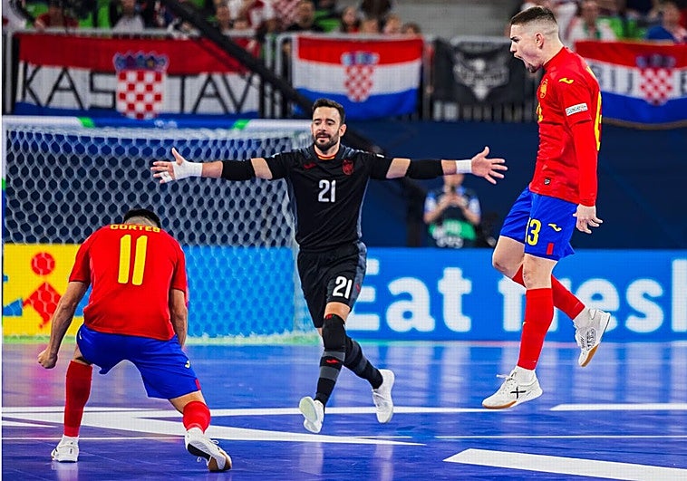 Spain beats Croatia, meets Portugal