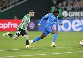 El torbellino Lookman deslumbra en su debut