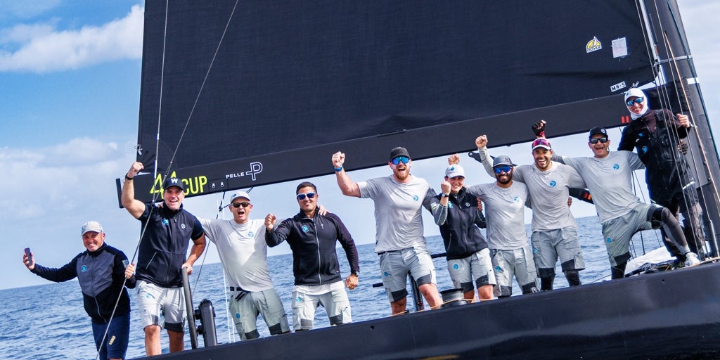 Península Racing gana la 44Cup Calero Marinas
