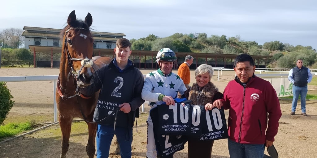 El jockey Vaclav Janacek hace historia superando las mil victorias en España