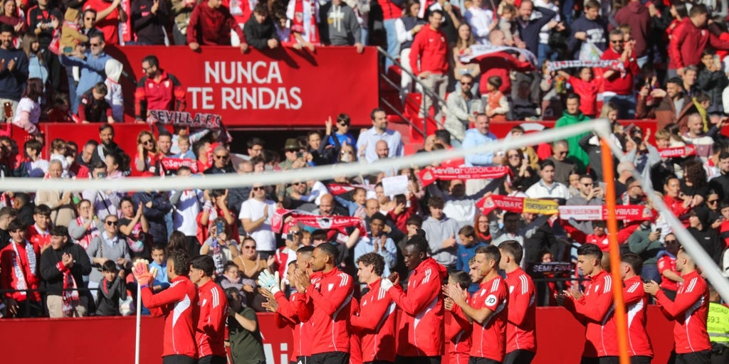 Almeyda y la conjura entre jugadores y afición: «Tenemos que convencerlos para que sean nuestra fuerza»