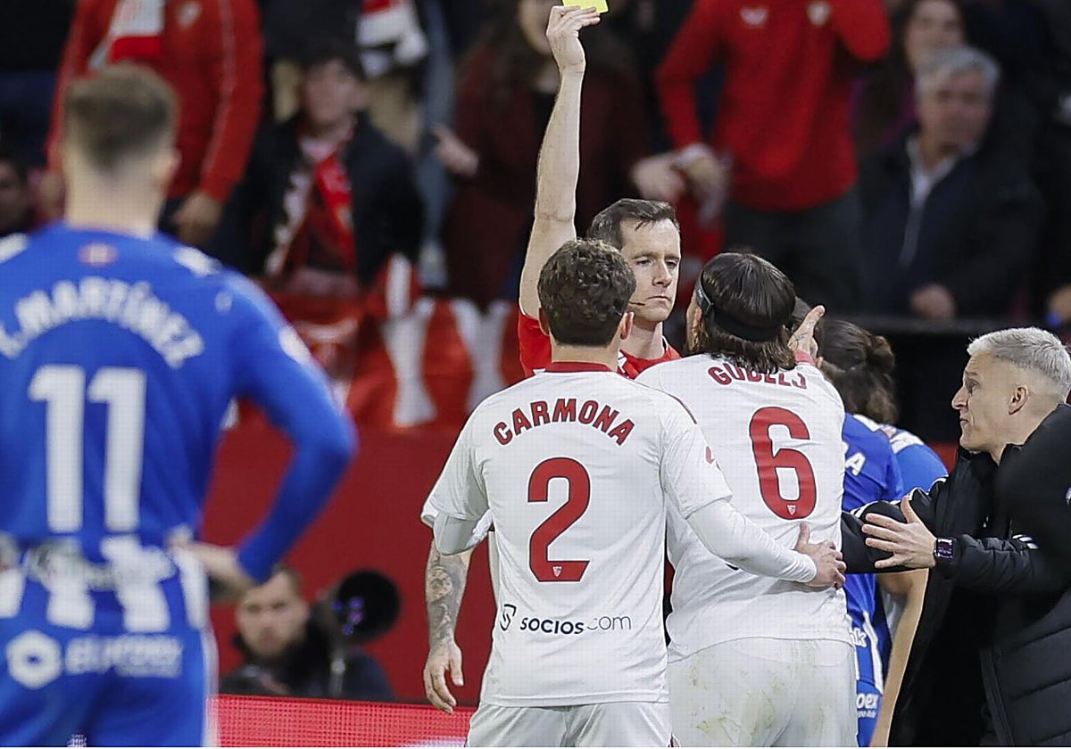 La 'rajada' generalizada del Sevilla FC ante la actuación arbitral de ...