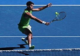 Dónde ver online y en televisión a Alcaraz hoy en el ATP de Doha y a qué hora juega contra Reinderknech