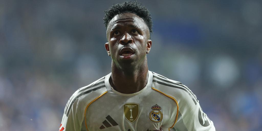 Piden un año de cárcel para el acusado de insultar a Vinícius en el Real Oviedo-Real Madrid