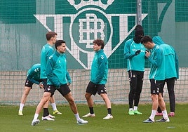 Alineaciones del Getafe - Betis de LaLiga EA Sports 2025-2026: onces y banquillo de suplentes