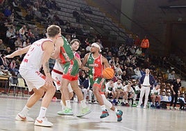 La conjura en León del Caja 87 acaba en victoria con festín anotador (74-97)