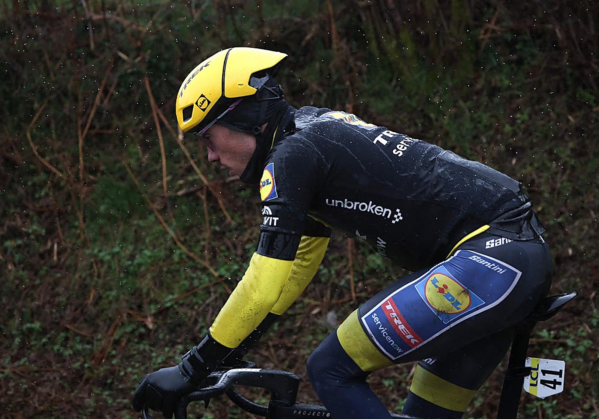 Caída y abandono de Juan Ayuso en la París-Niza: Resumen del Trend