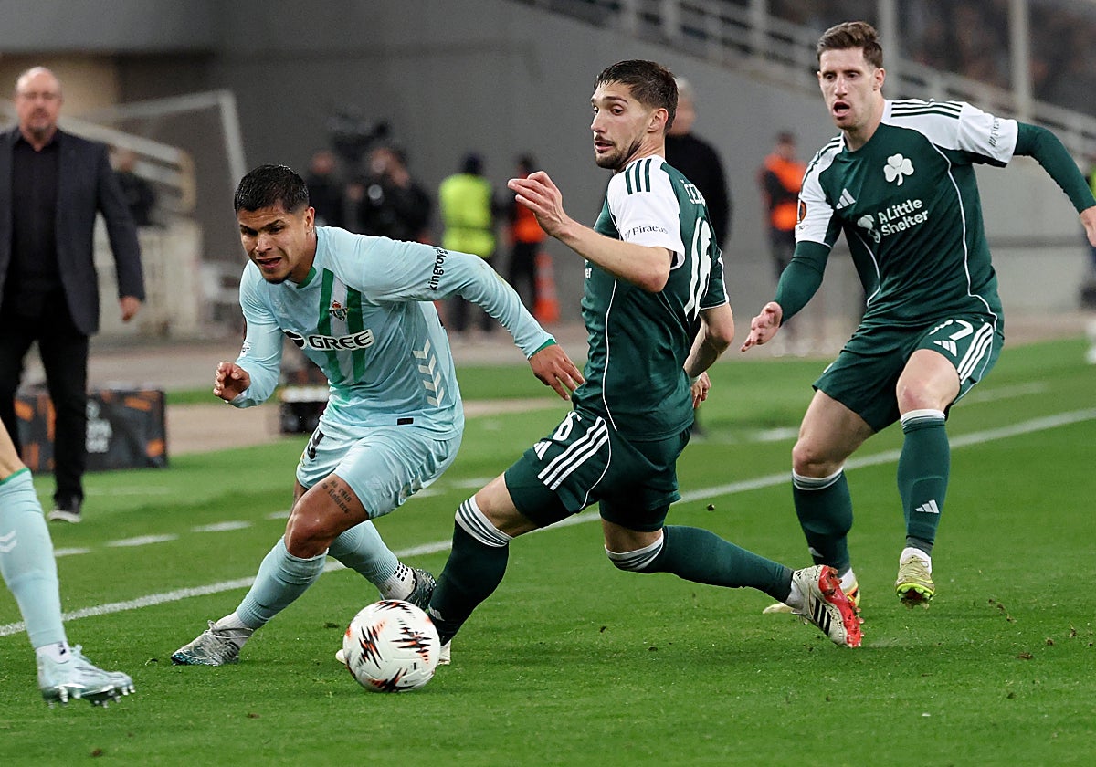 Betis Struggles & Cucho Hernández’s Goal Drought: Can They Turn It Around?