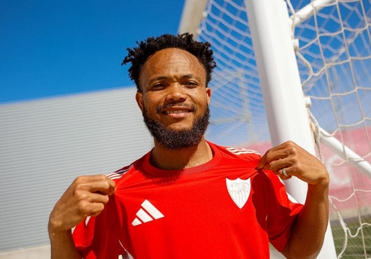 Ejuke posa para ABC de Sevilla.