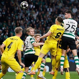 Inacio marca de cabeza ante el Bodo