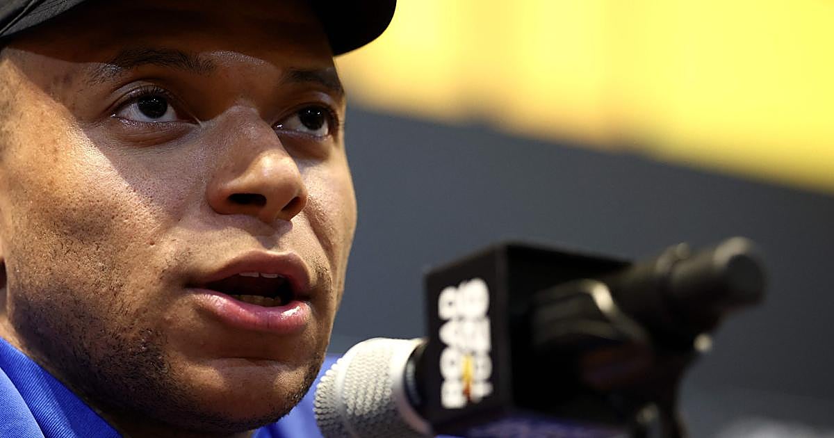 Mbappé: «La información de que me examinaron la rodilla equivocada no es cierta»