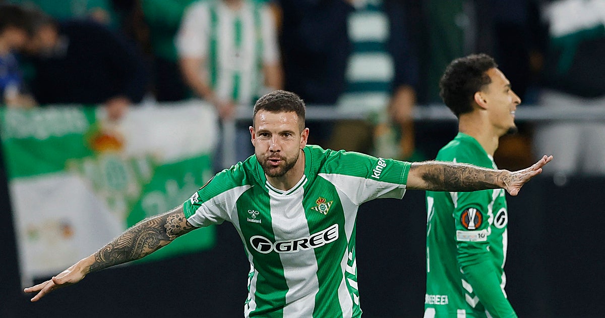 Aitor pasa de recambio a indiscutible en el Betis