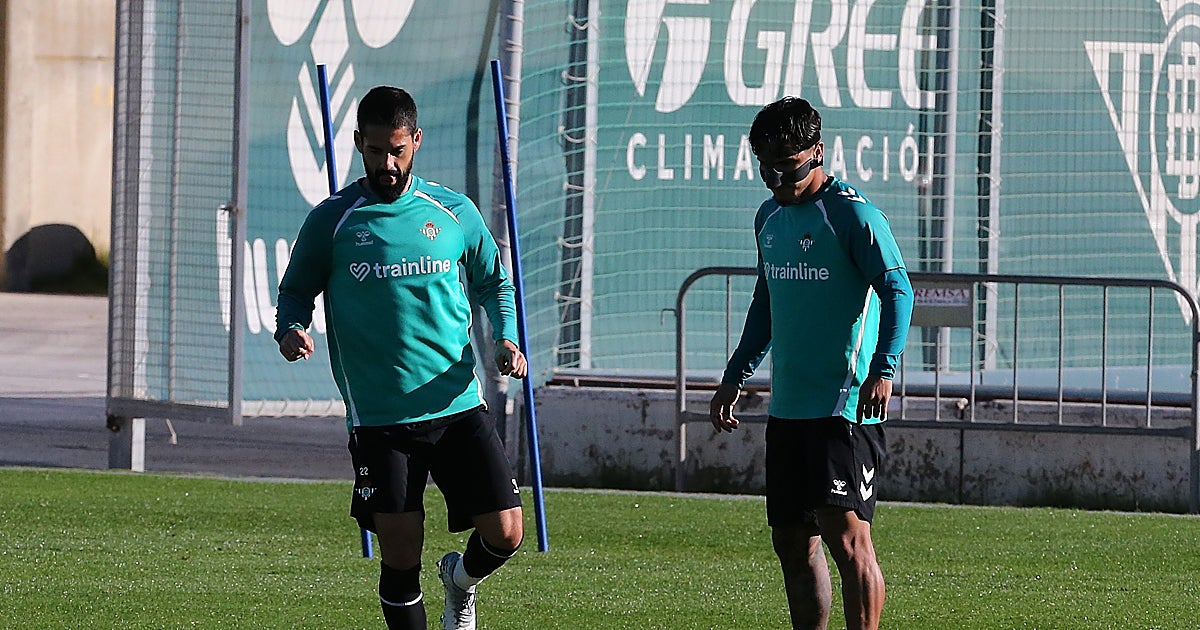Isco acumula entrenamientos tocando balón y avanza con prudencia