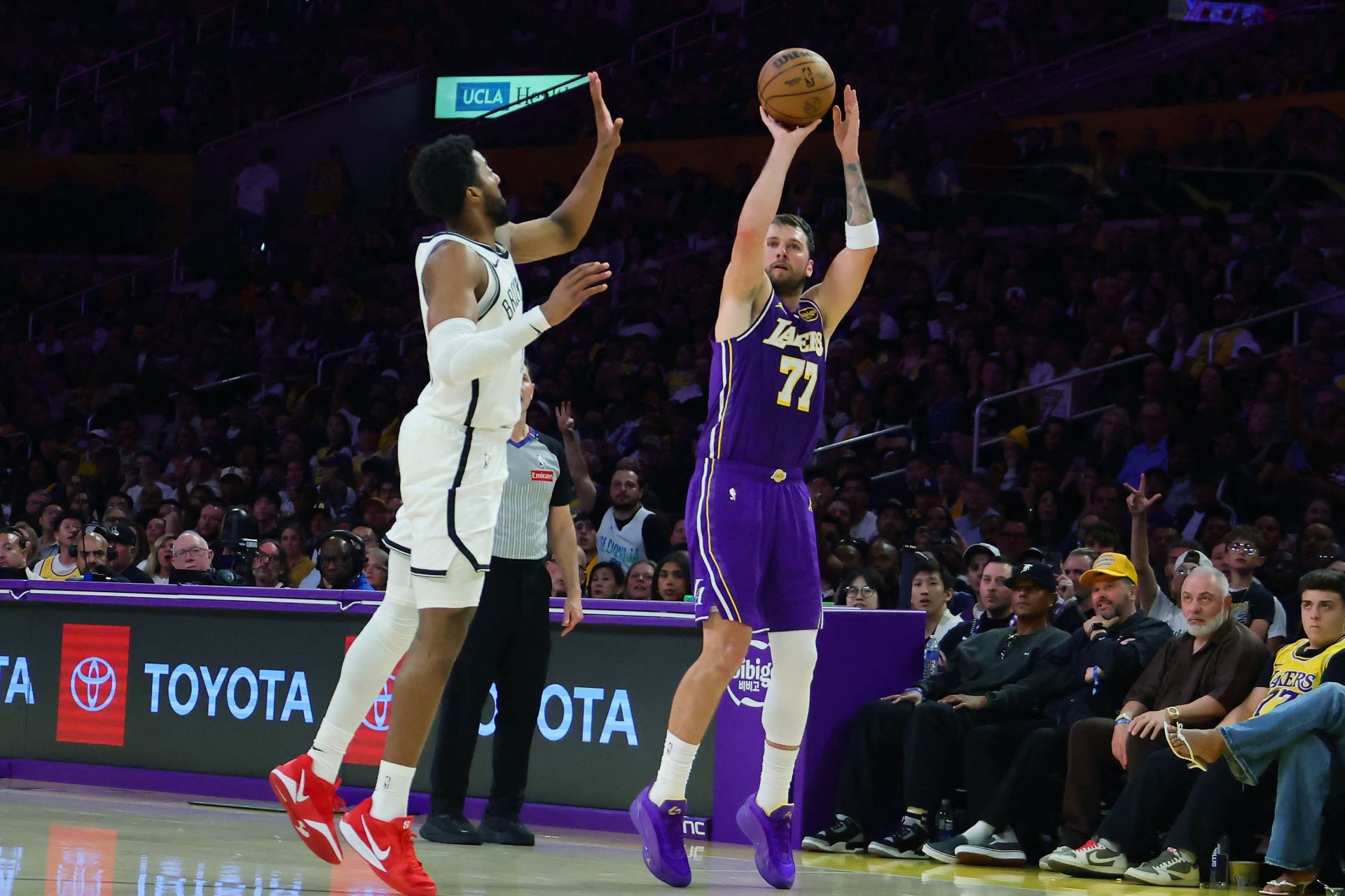 La prensa rosa afila el colmillo de Doncic