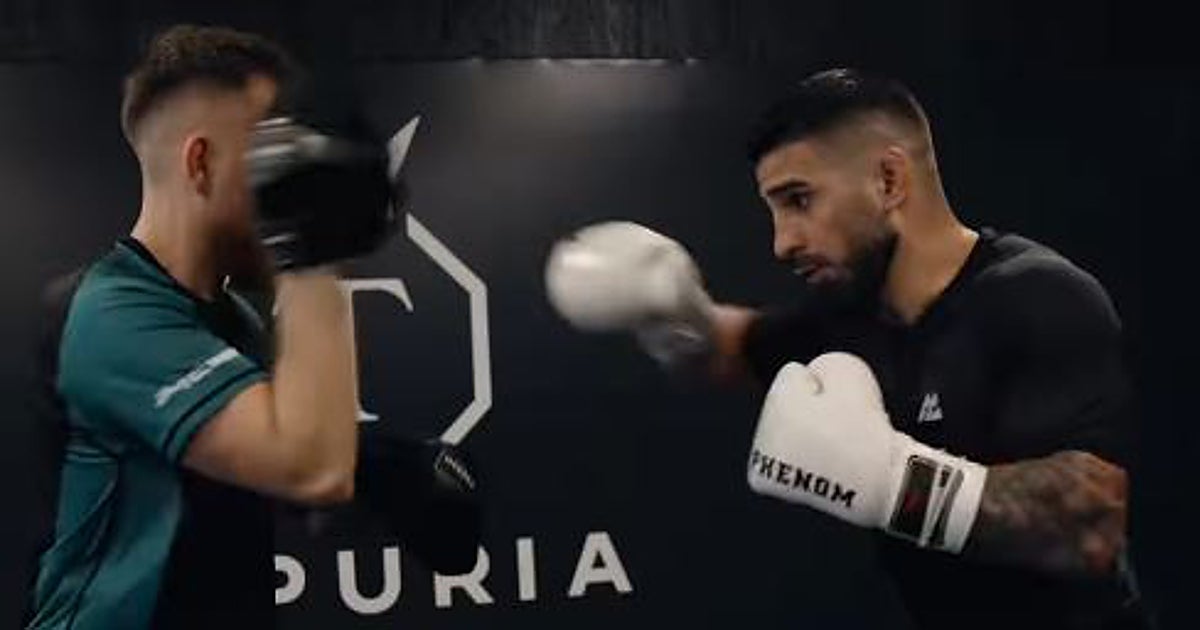 Ilia Topuria 'comparte' entrenamiento con su hijo Hugo: «Legado en proceso»