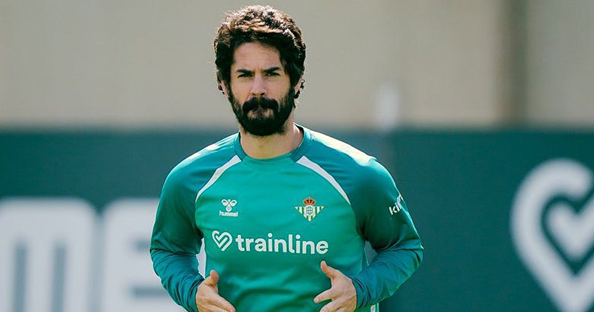 Cautela y leve optimismo a partes iguales con la primera foto de la recuperación de Isco sobre el césped